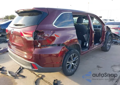 2019 Toyota Highlander Le z USA, uszkodzony, nr VIN 5TDZARFH0KS044425